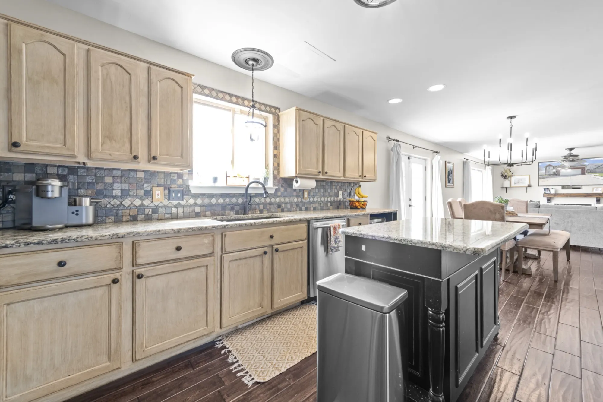 Kitchen island and granite counters