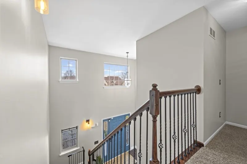 Upstairs landing over the foyer