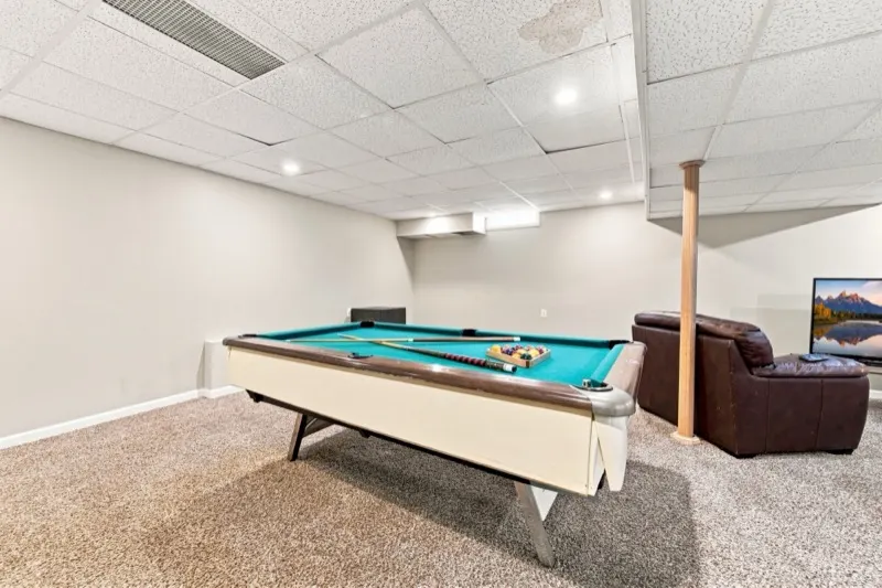 Recreation room